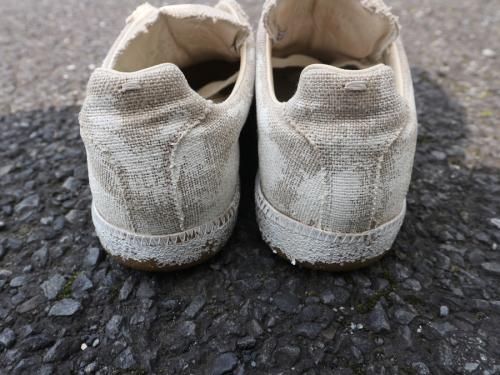 メゾンマルジェラ22のジャーマントレーナー