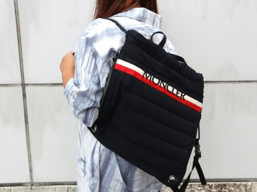 インポートブランドのMONCLER