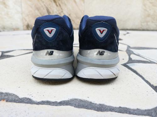 NEW BALANCEのニューバランス