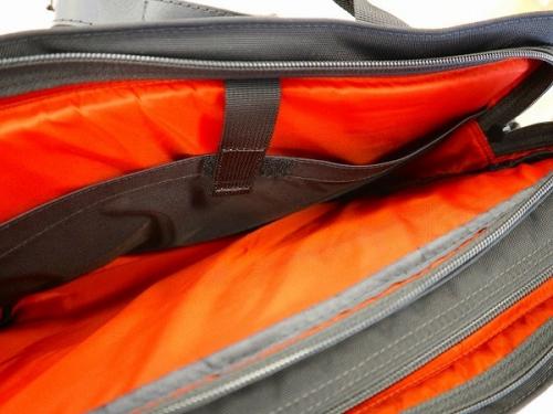 ブリーフケースの与野