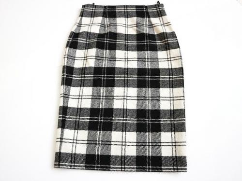 ビッグチェックのスカート