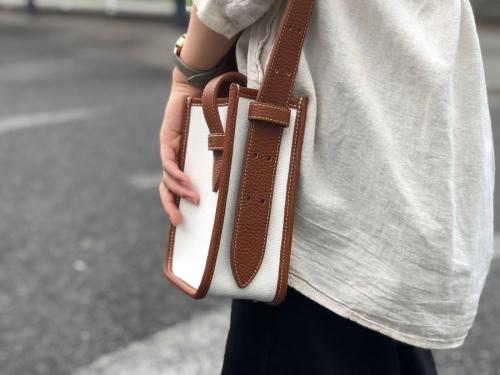 VASIC×TOMORROWLANDのヴァジック×トゥモローランド