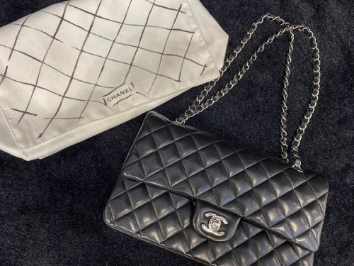 ラグジュアリーブランドのCHANEL