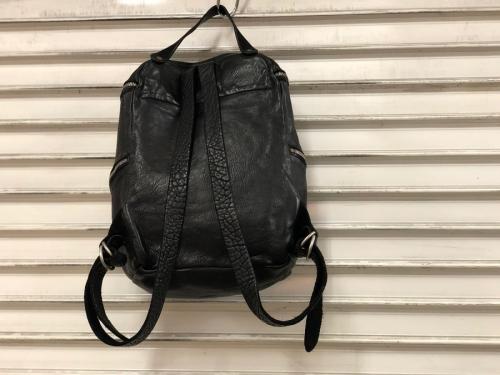 グイディのレザー