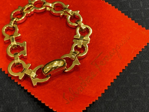 ラグジュアリーブランドのSalvatore Ferragamo