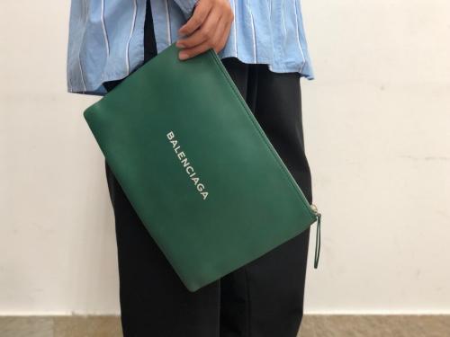 BALENCIAGAのバレンシアガ