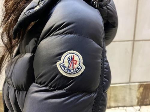 ダウンコートの与野