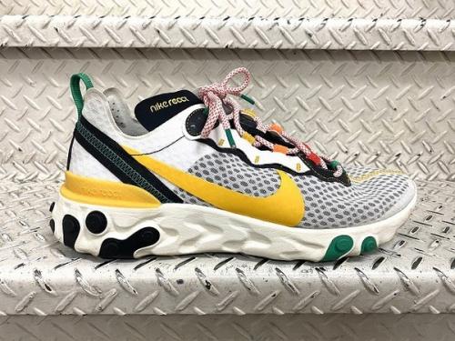 ナイキのスニーカー