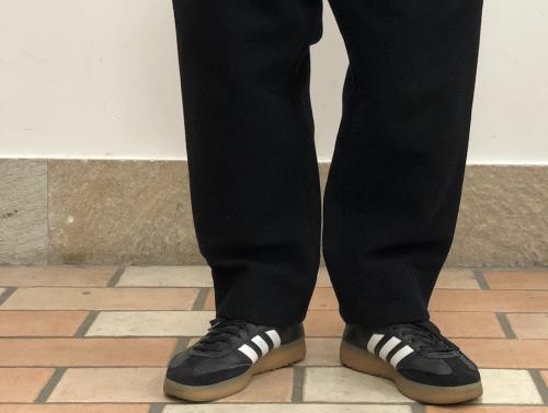 テーパードパンツの与野