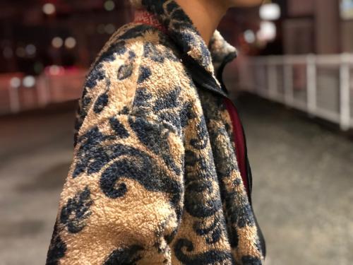 キャピタルのフリースブルゾン