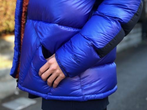 マーモットのダウンジャケット