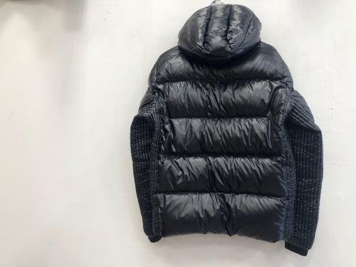 タトラスのダウンジャケット