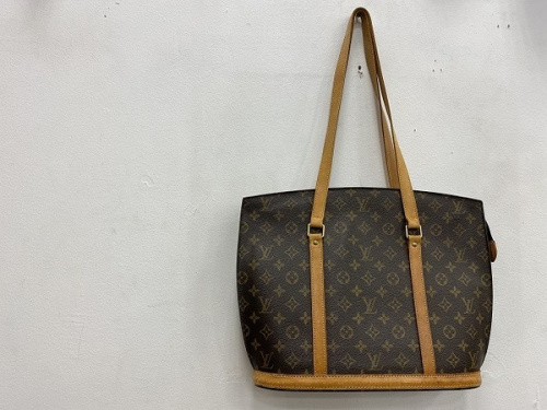 ラグジュアリーブランドのLOUIS VUITTON 　