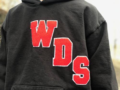 ウィンダンシーのパーカー