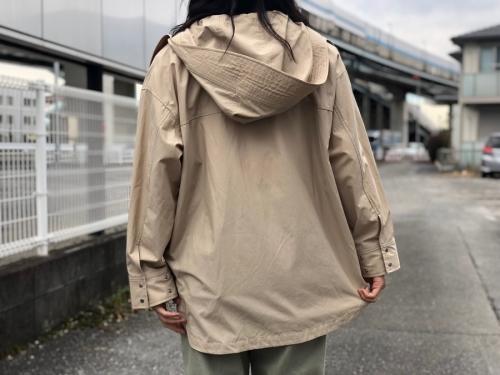 アダム エ ロペのマウンテンパーカー