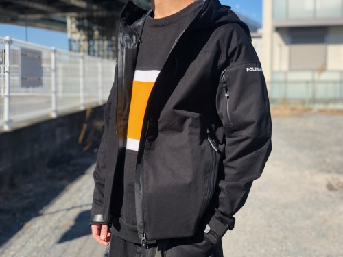 アウトドアブランドのPOLE WARDS