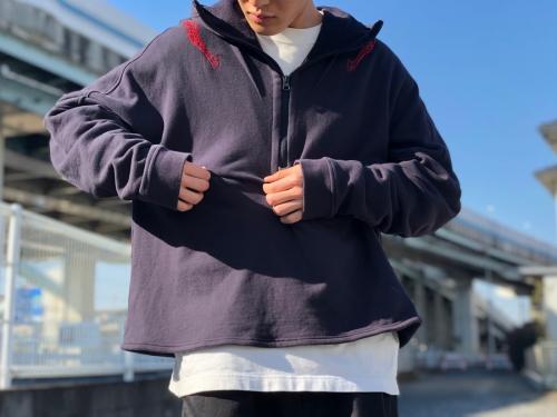 キコ・コスタディノフのパーカー