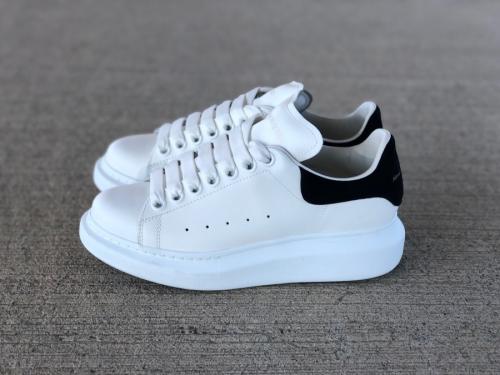 alexander mcqueenのアレキサンダー マックイーン