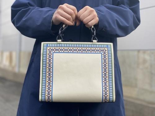 トリーバーチのショルダーバッグ