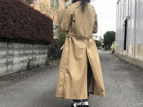 ドゥーズィエムクラスのトレンチコート