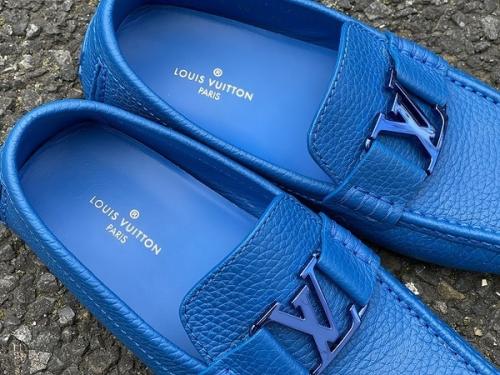 LOUIS VUITTON 　のルイ ヴィトン　