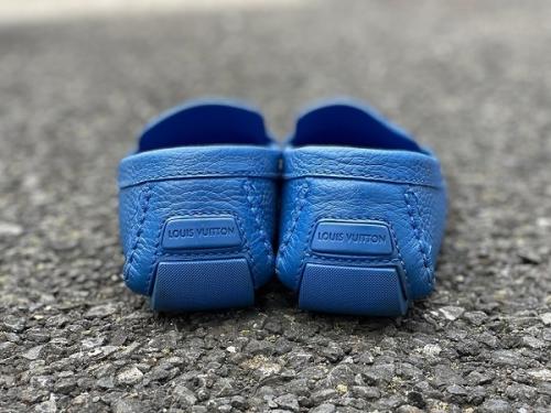 ルイ ヴィトン　のローファー