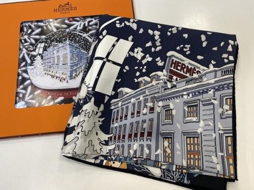 買取強化ブランド【HERMES/エルメス】からカレ90 フォーブル24番