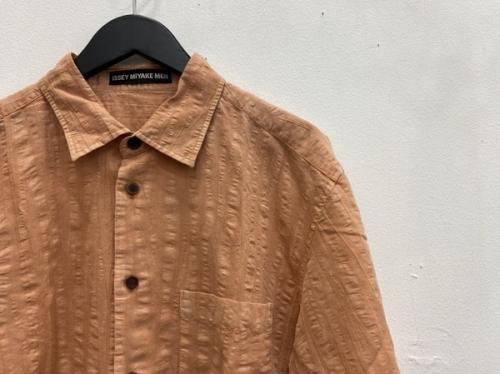 ISSEY MIYAKEのイッセイミヤケ