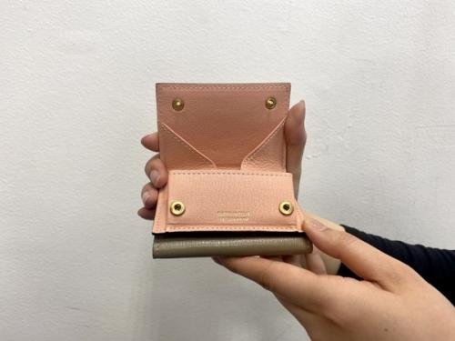 ラルコバレーノの三つ折りミニウォレット