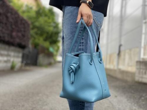 ヴァジックのハンドバッグ