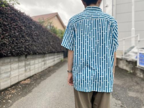 イッセイミヤケメンの半袖シャツ