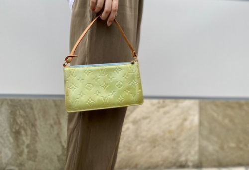 ラグジュアリーブランドのLOUIS VUITTON 　