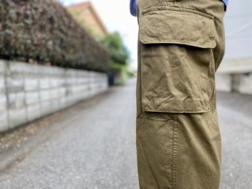 フレンチミリタリーのカーゴパンツ
