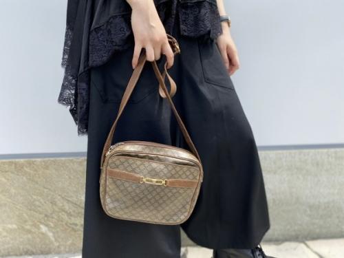 セリーヌのショルダーバッグ