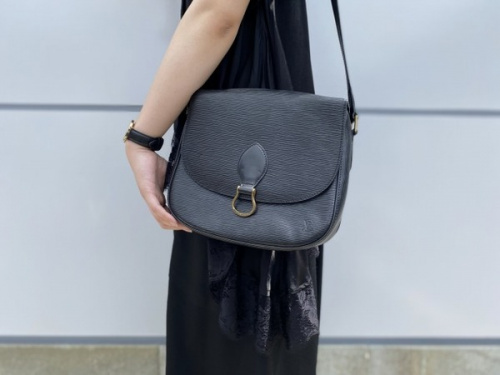 ラグジュアリーブランドのLOUIS VUITTON