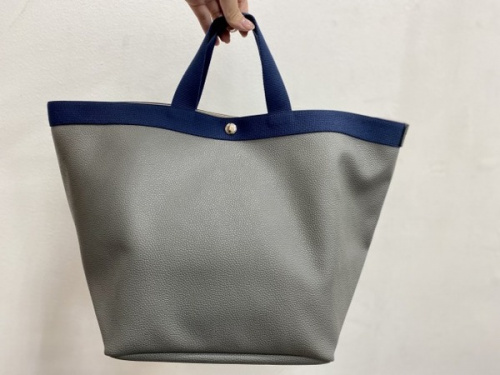 キャリアファッションのHerve Chapelier