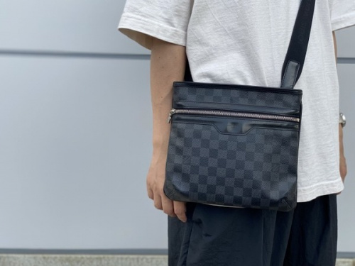 ラグジュアリーブランドのLOUIS VUITTON 　