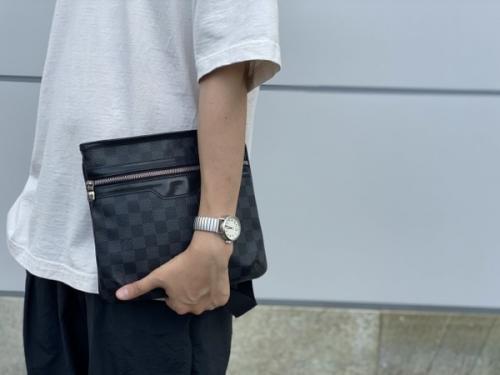 ルイ ヴィトン　のトマスショルダーバッグ