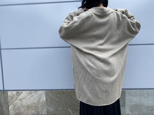 カーディガンの与野