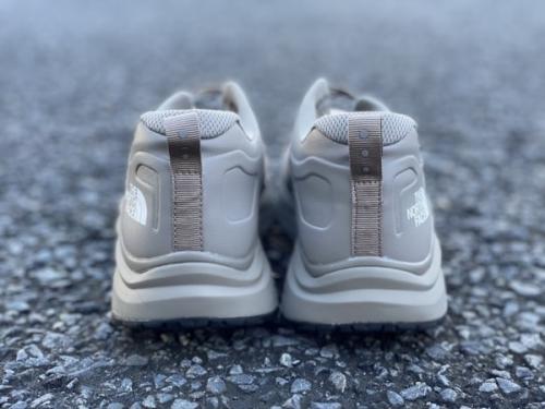 ザノースフェイスのスニーカー