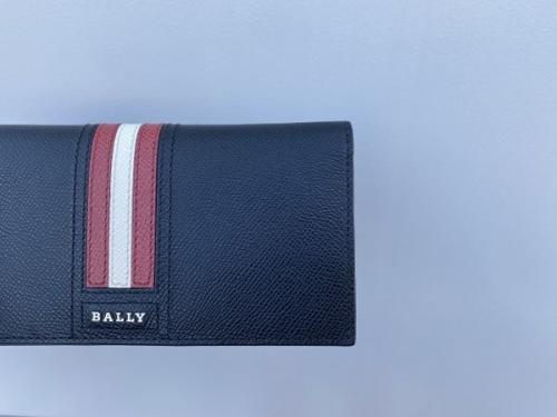 BALLYのバリー