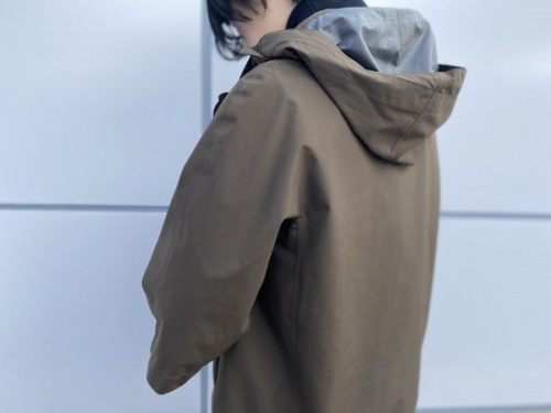 キャリアファッションのHERNO