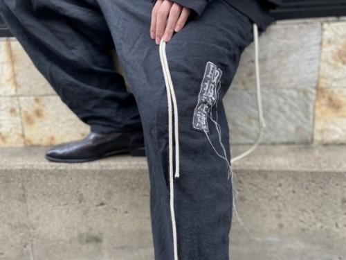 ヨウジヤマモトプールオムのパンツ