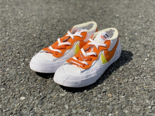 スニーカーのNIKE×sacai
