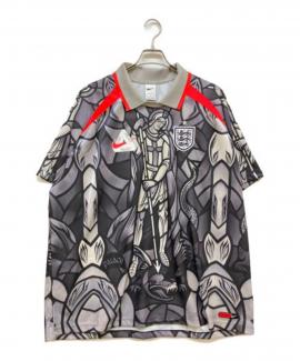 「ストリートブランドのNIKE × PALACE 」