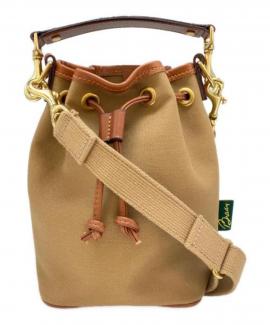 「インポートブランドのBrady 」