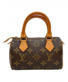 「ラグジュアリーブランドのLOUIS VUITTON 」