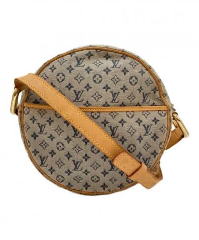 「ラグジュアリーブランドのLOUIS VUITTON 」