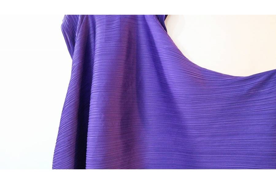 この素材といえば・・・。PLEATS PLEASE ISSEY MIYAKE/プリーツ