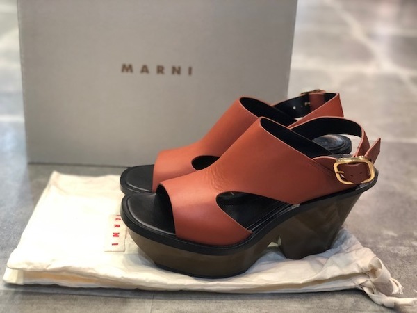 MARNI (マルニ) よりウェッジソールレザーサンダル を入荷致しました